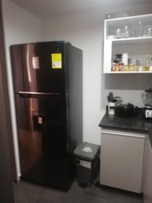 Hermosa Habitacion Privada En Conjunto Residencial Cerca Al Aeropuerto Y Terminal De Bogota, Zonas Comunes Se Comparten Con 1 Persona 아파트 외부 사진