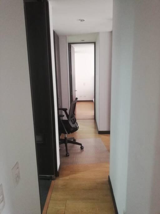 Hermosa Habitacion Privada En Conjunto Residencial Cerca Al Aeropuerto Y Terminal De Bogota, Zonas Comunes Se Comparten Con 1 Persona 아파트 외부 사진